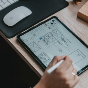 fiche métier : ux designer, un acteur clé de l’expérience utilisateur